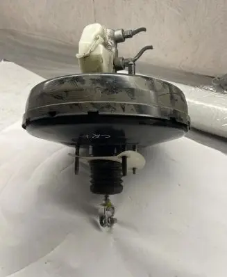Honda CR-V Brake booster