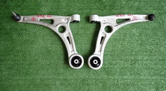 KIA Niro Front lower control arm/wishbone 