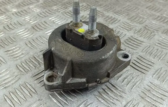 Dodge Durango Gearbox mount
