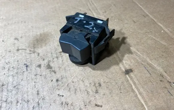 Volkswagen Transporter - Caravelle T3 Light switch 251941531B