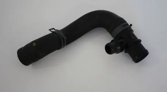 Audi A4 S4 B9 Engine coolant pipe/hose 8W0121140