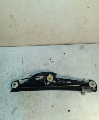 BMW 5 E60 E61 Front door electric window regulator 7034388