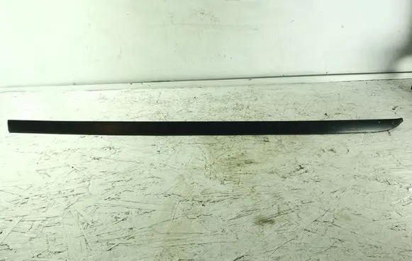 BMW 5 E60 E61 Windshield trim 7045448