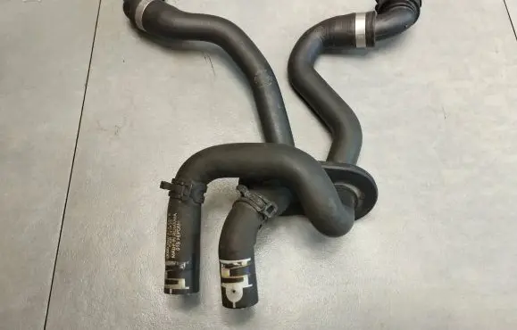 Audi A6 S6 C7 4G Engine coolant pipe/hose 4G0819350S