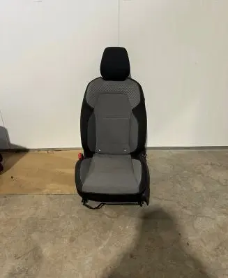 Renault Clio V Front driver seat 