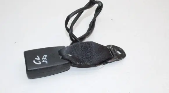 Nissan X-Trail T32 Middle seatbelt buckle (rear) 