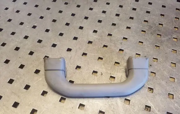 Mercedes-Benz C W203 Front interior roof grab handle A2038100451