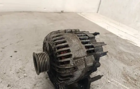 Audi A3 S3 8P Generator/alternator 03C903023B 404035544 25427310