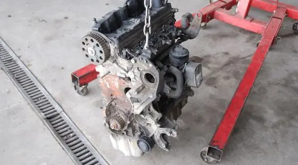 Volkswagen Transporter - Caravelle T5 Engine CAA
