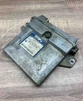 Renault Clio II Engine control unit/module ECU H0M7700104956 7700111205