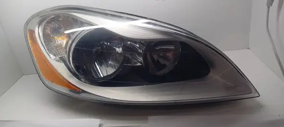 Volvo XC60 Headlight/headlamp 30763144 89902801 Y413HAITDD