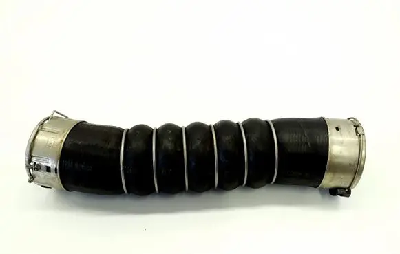 BMW 5 G30 G31 G38 Intercooler hose/pipe 8580080