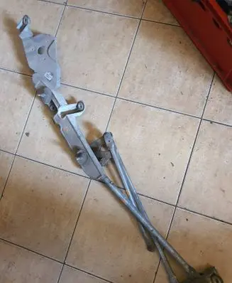 Nissan Almera Tino Front wiper linkage and motor 3397020520 28800BU100