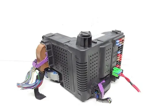 Volvo XC90 Fuse module 31314468 28241898