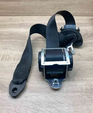 BMW 5 E60 E61 Front seatbelt 601629600D 070222