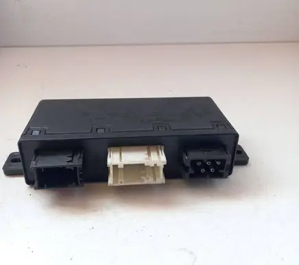 BMW 5 E39 Comfort/convenience module 613569042559 00115338 689667