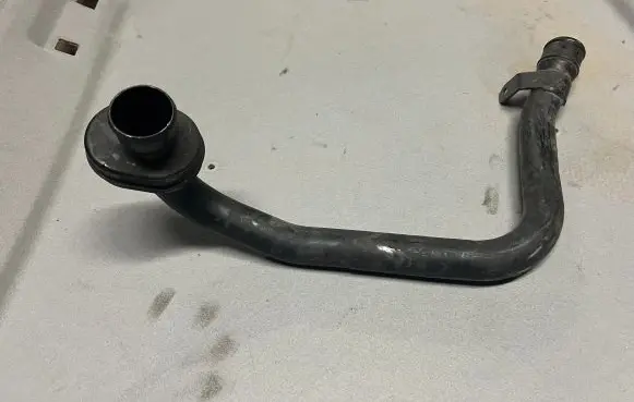 Chrysler Grand Voyager IV Intercooler hose/pipe