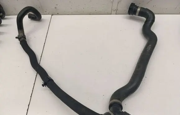 Mini Cooper Countryman F60 Engine coolant pipe/hose 7645520