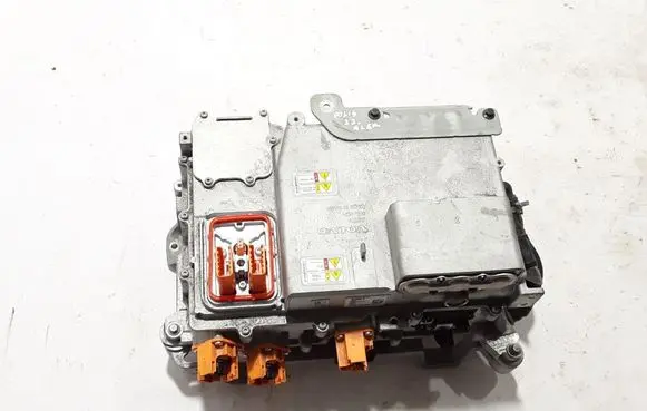 Polestar 2 Voltage converter inverter 32335618