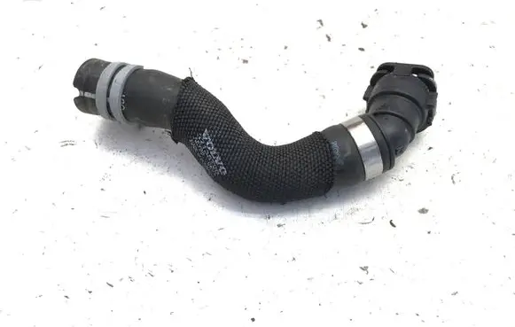 Volvo XC40 Engine coolant pipe/hose 32138726