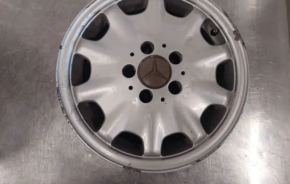 Mercedes-Benz E W210 R15 alloy rim 2104010102