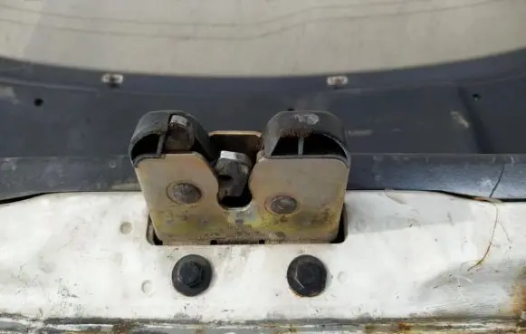 Ford Scorpio Tailgate/trunk/boot lock/catch/latch