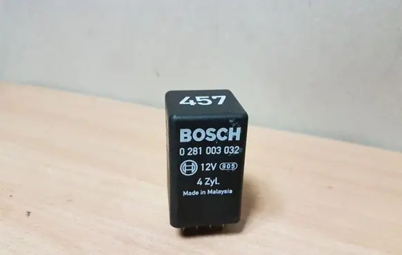 Audi A8 S8 D3 4E Other relay 0281003032 038907281B