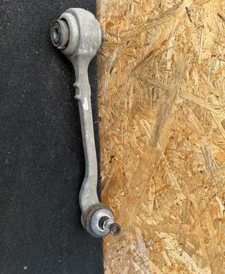 BMW iX3 Front lower control arm/wishbone 6871468