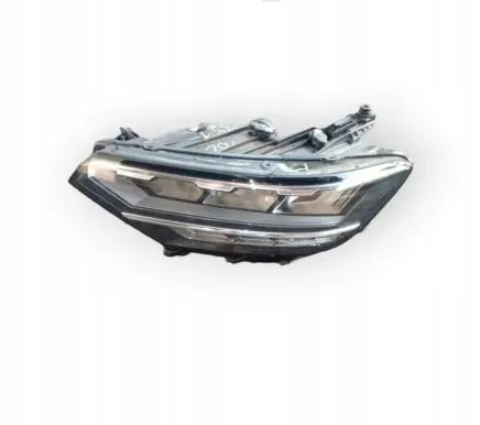 Volkswagen PASSAT B8 Headlight/headlamp 3G1941035P