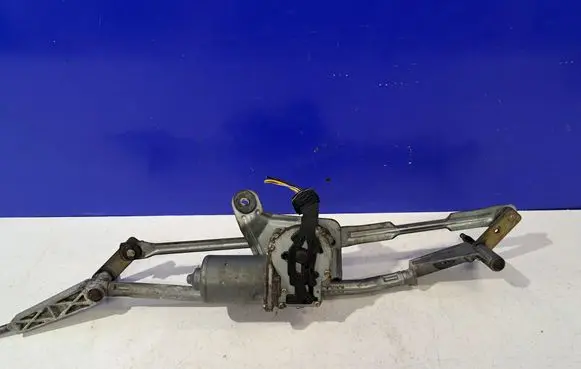 Volvo V70 Front wiper linkage and motor 8624241