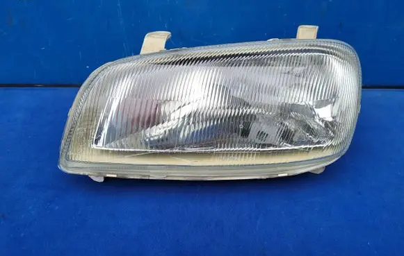 Toyota RAV 4 (XA10) Headlight/headlamp