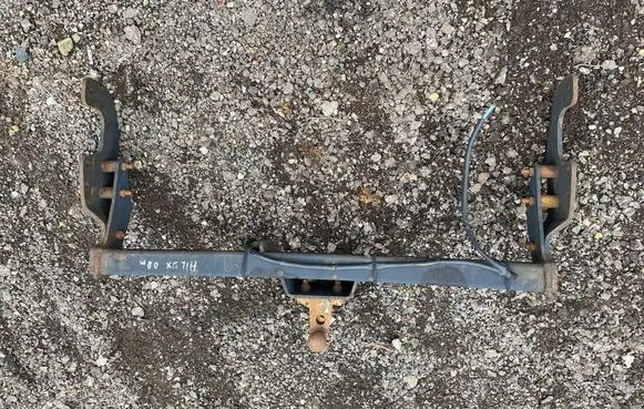 Toyota Hilux (AN10, AN20, AN30) Tow bar set 