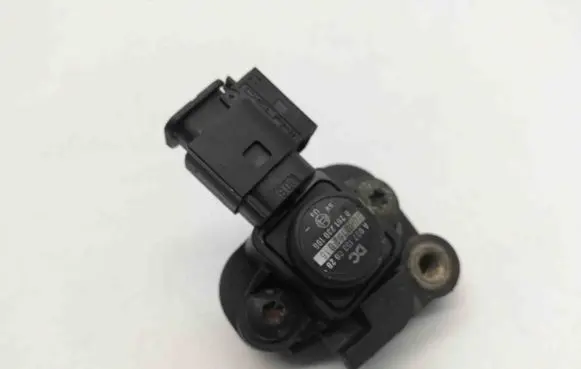 Mercedes-Benz E C207 W207 Air pressure sensor A0071530028