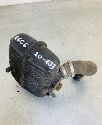 Audi A6 S6 C6 4F Vacuum air tank 8E0129955