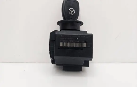 Mercedes-Benz E W211 Ignition lock 2115451408 33002209 6006286520206192