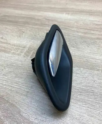 BMW 5 E39 Front door interior handle 8226049