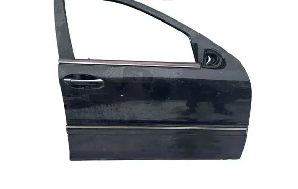 Mercedes-Benz C AMG W203 Front door