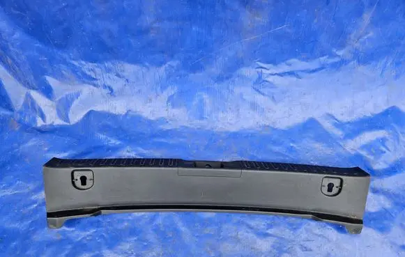 Toyota Prius (XW50) Trunk/boot sill cover protection 64716-47110
