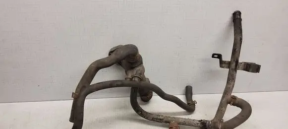 Volkswagen PASSAT B6 Engine coolant pipe/hose