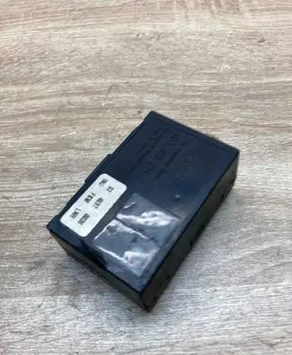 Audi A8 S8 D2 4D Immobilizer control unit/module 4B0953234 46970038