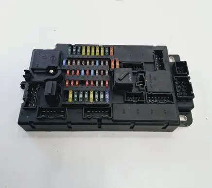 Mini One - Cooper Clubman R55 Fuse module 3453296