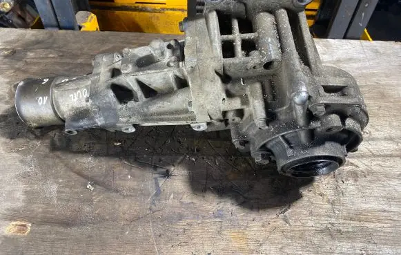 Mitsubishi Outlander Gearbox transfer box case AX9355