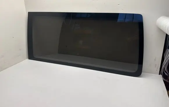 Volkswagen Transporter - Caravelle T5 Rear side window 7H3845331F