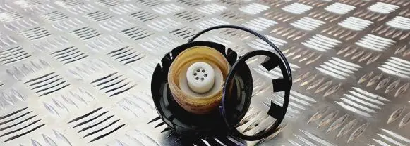Mazda 2 Fuel tank filler cap 