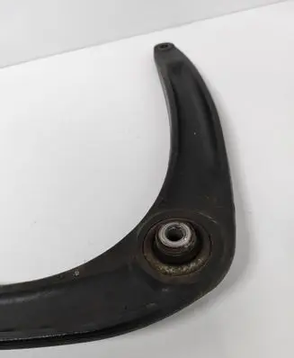 Peugeot 5008 Front lower control arm/wishbone 333547