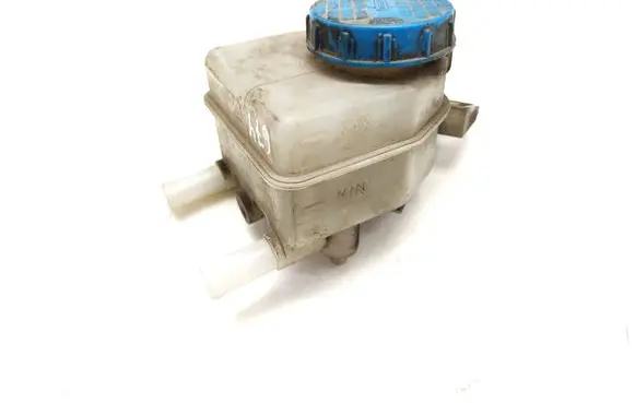 Nissan Almera Tino Brake fluid reservoir 