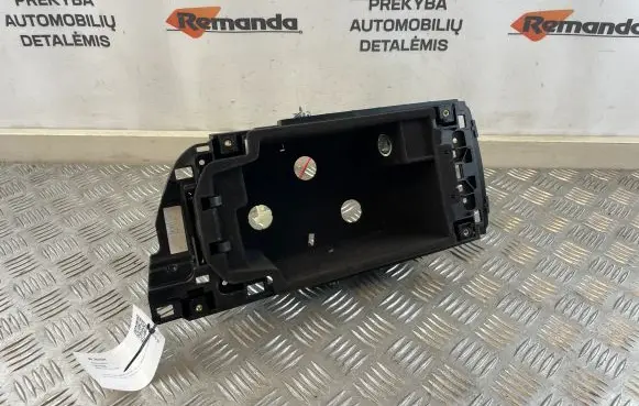 BMW 5 G30 G31 Glove box 51169330664