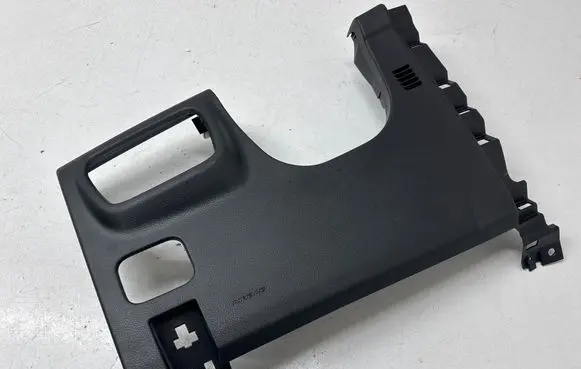 Jeep Grand Cherokee WL Dashboard lower bottom trim panel P6VM03TX7AD 20220922 6vm03trmad