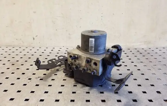 Mini Cooper Countryman R60 ABS Pump 34516796703 6796703 6790485