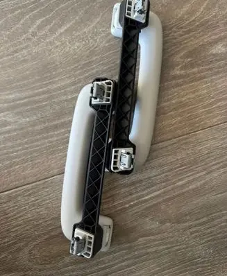 Volkswagen ID. Buzz A set of handles for the ceiling WEFE